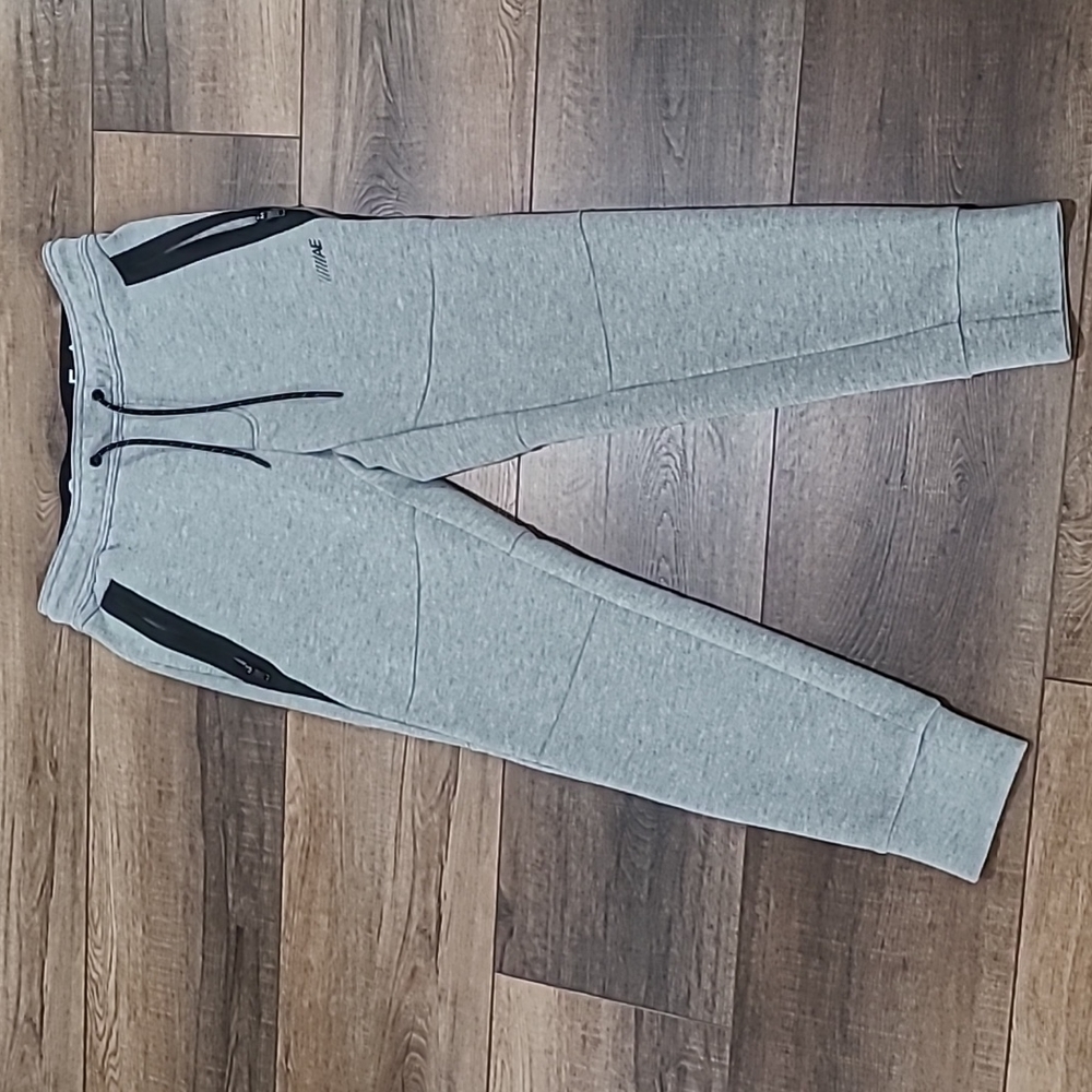American Eagle joggers great condition
